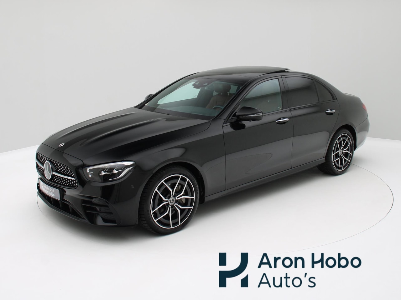 Mercedes-Benz E-klasse - 300e AMG Pano, Distronic, Memory, Sfeer, 360° Camera, Trekhaak - AutoWereld.nl