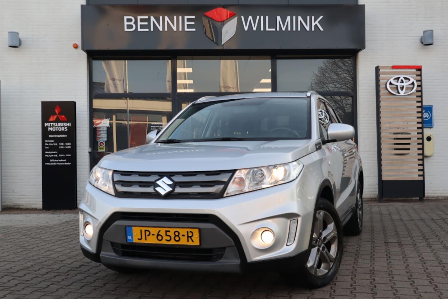 Suzuki Vitara - 1.6 Exclusive Automaat Trekhaak/Cruise/Apple/AndroidAuto - AutoWereld.nl