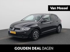 Volkswagen Polo - 1.0 TSI Life Edition | 15 inch velgen | Automaat | Parkeersensoren | Stoelverwarming | Key