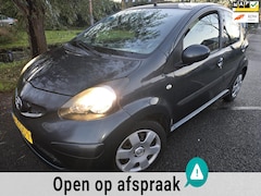 Toyota Aygo - 1.0-12V Comfort Automaat/5drs/APK 04-'26