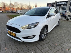 Ford Focus - 1.0 First Edition