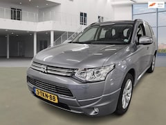 Mitsubishi Outlander - 2.0 PHEV Instyle / AUTO RIJDT GOED