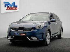 Kia Niro - 1.6 GDi Hybrid DynamicLine Pano/dak Trekhaak Adaptieve/Cruise Navigatie 1e Eigenaar