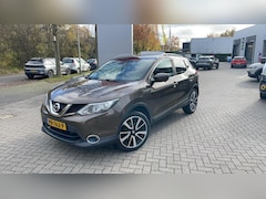 Nissan Qashqai - 1.2 Tekna 1e eigenaar / dealer-onderhouden / trekhaak / panodak