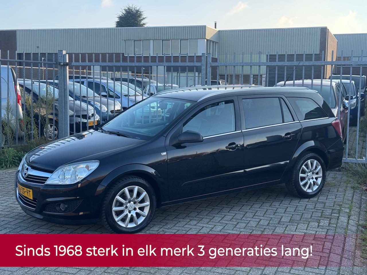 Opel Astra Wagon - 1.6 Executive! NL AUTO NAP! 1e eigenaar! Leer l Navi l Cruise l Trekhaak l Airco l Stoelve - AutoWereld.nl