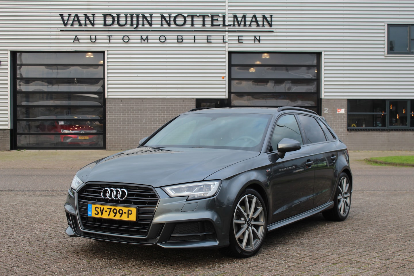 Audi A3 Sportback - 1.5 TFSI CoD Sport S-Line Edition / Led / Navigatie / N.A.P. - AutoWereld.nl