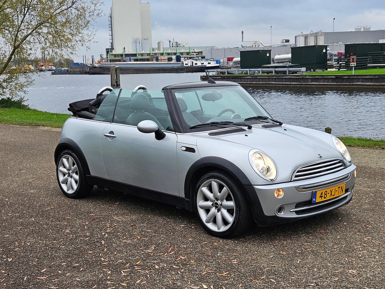 MINI Cabrio - Mini 1.6 Cooper Chili / Stoelverwarming / Airco / cruisecontrol / boek / NAP - AutoWereld.nl