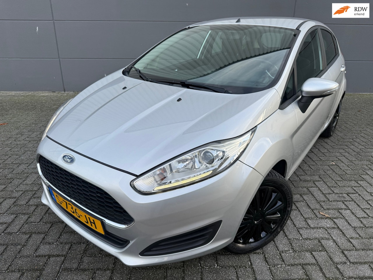 Ford Fiesta - 1.0 Style Ultimate*AIRCO*NEW APK*NAP*ZUING AUTO*ELKT-RAAM - AutoWereld.nl