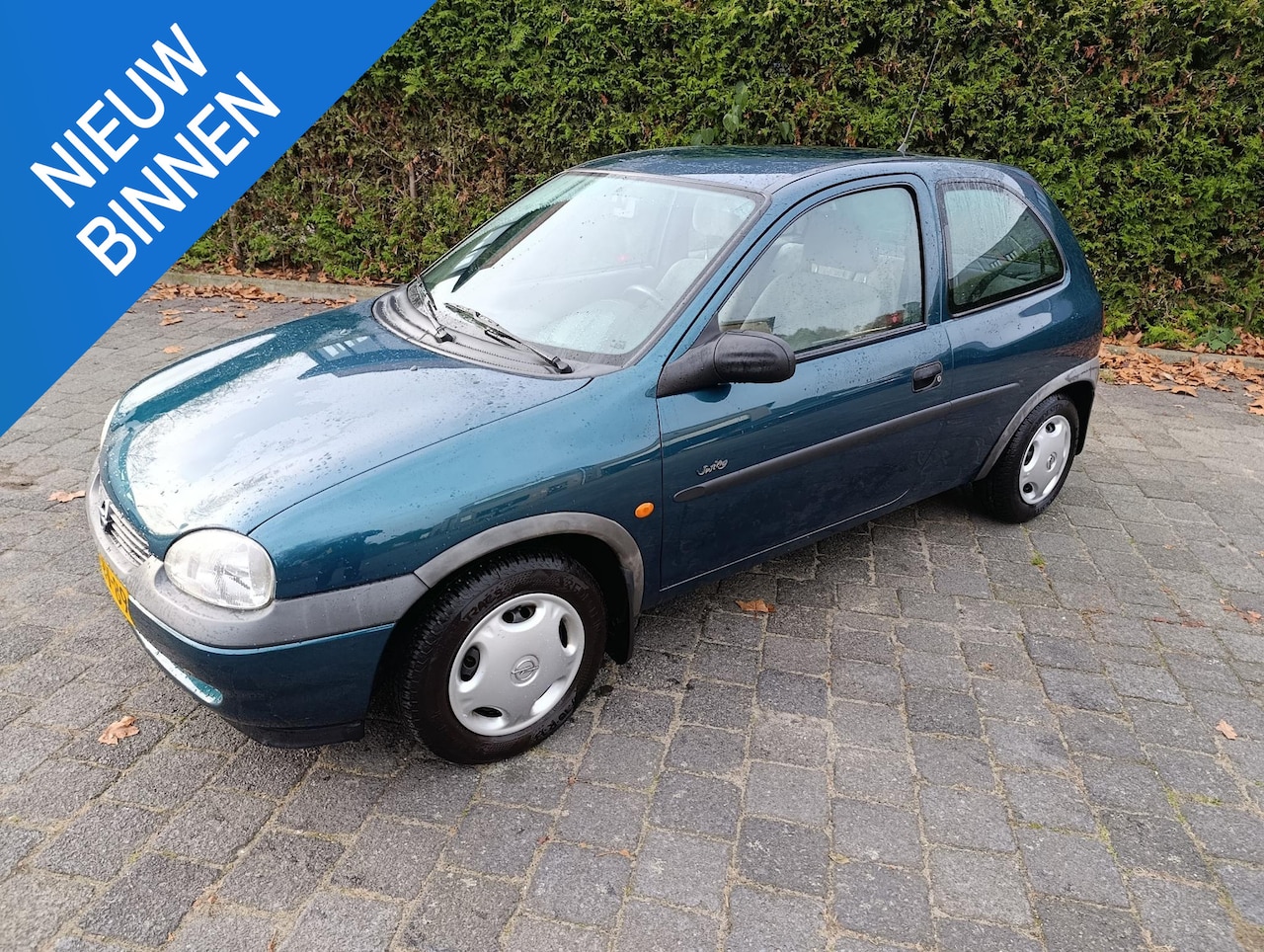 Opel Corsa - 1.4i Swing Audio Altijd binnen gestaan. vol jaar apk - AutoWereld.nl