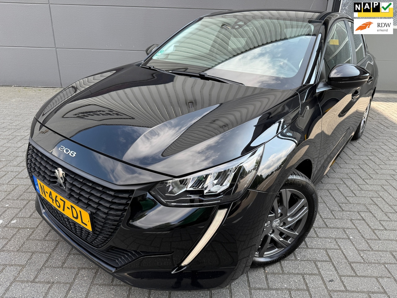 Peugeot 208 - 1.2 PureTech Blue Lease*CARPLAY*2 EIGNAAR*APK*NAP*CRUISE*NAVI*PARK SENSOREN - AutoWereld.nl