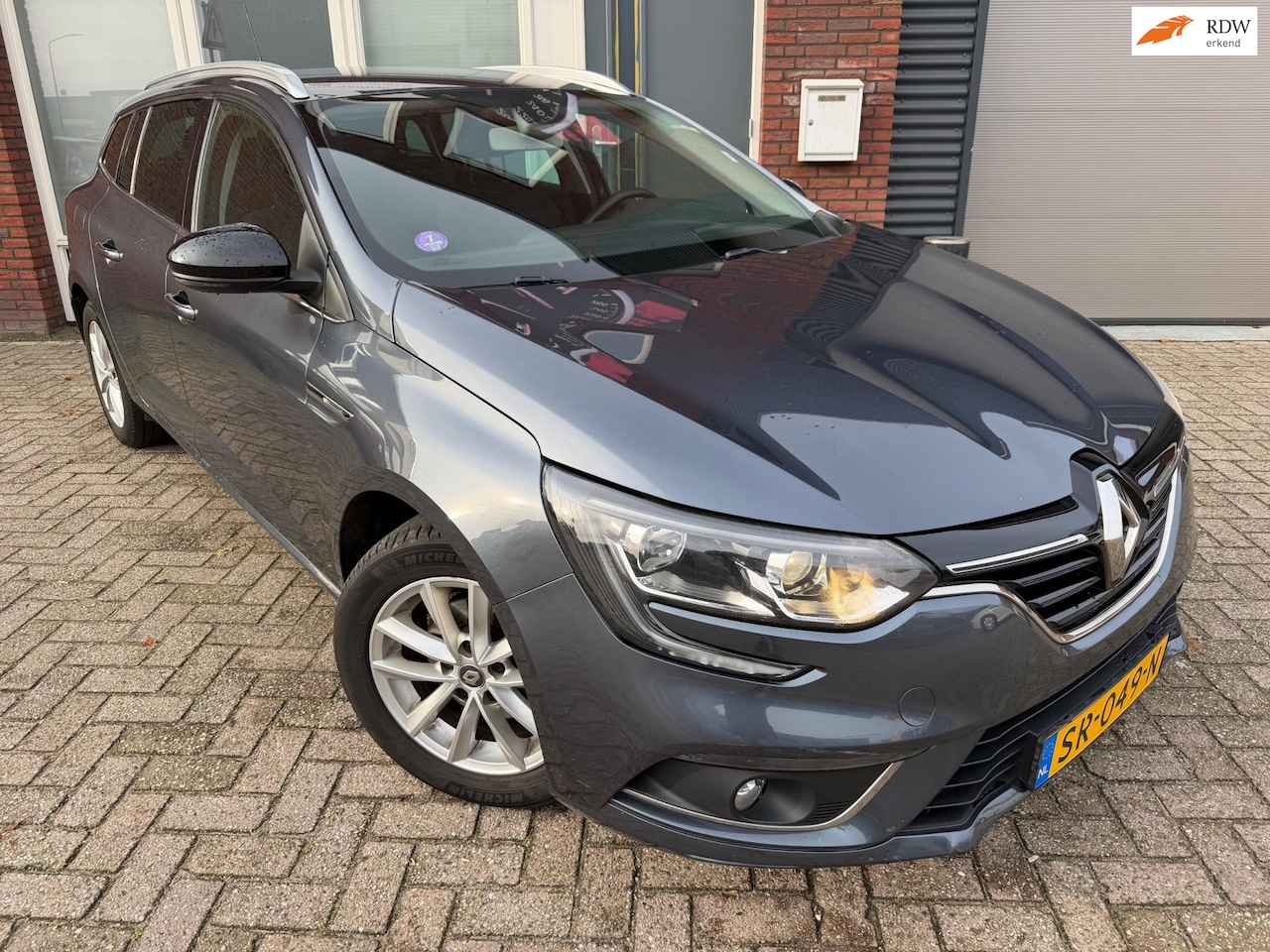 Renault Mégane Estate - 1.2 TCe Limited / Leder / Navi / PDC / Clima / LED - AutoWereld.nl