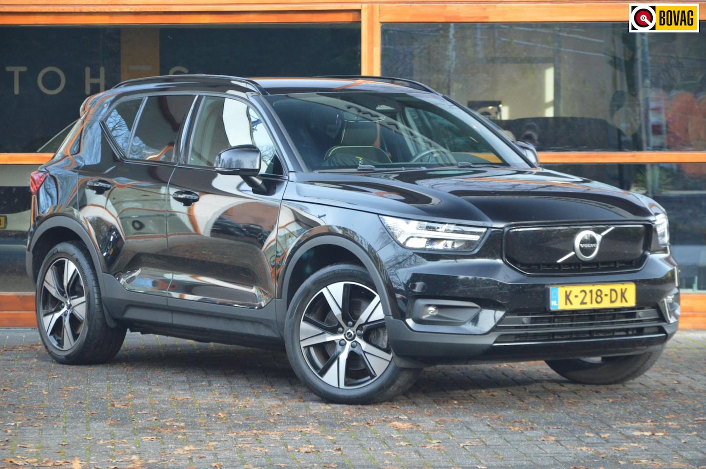 Volvo XC40 - Recharge P8 AWD R-Design | Pilot-assist | Trekhaak | Stoel + Stuur Verwarmd | Elektrische - AutoWereld.nl