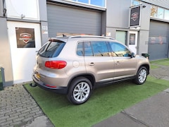 Volkswagen Tiguan - 1.4 TSI Sport&Style Climate Cruise Navi