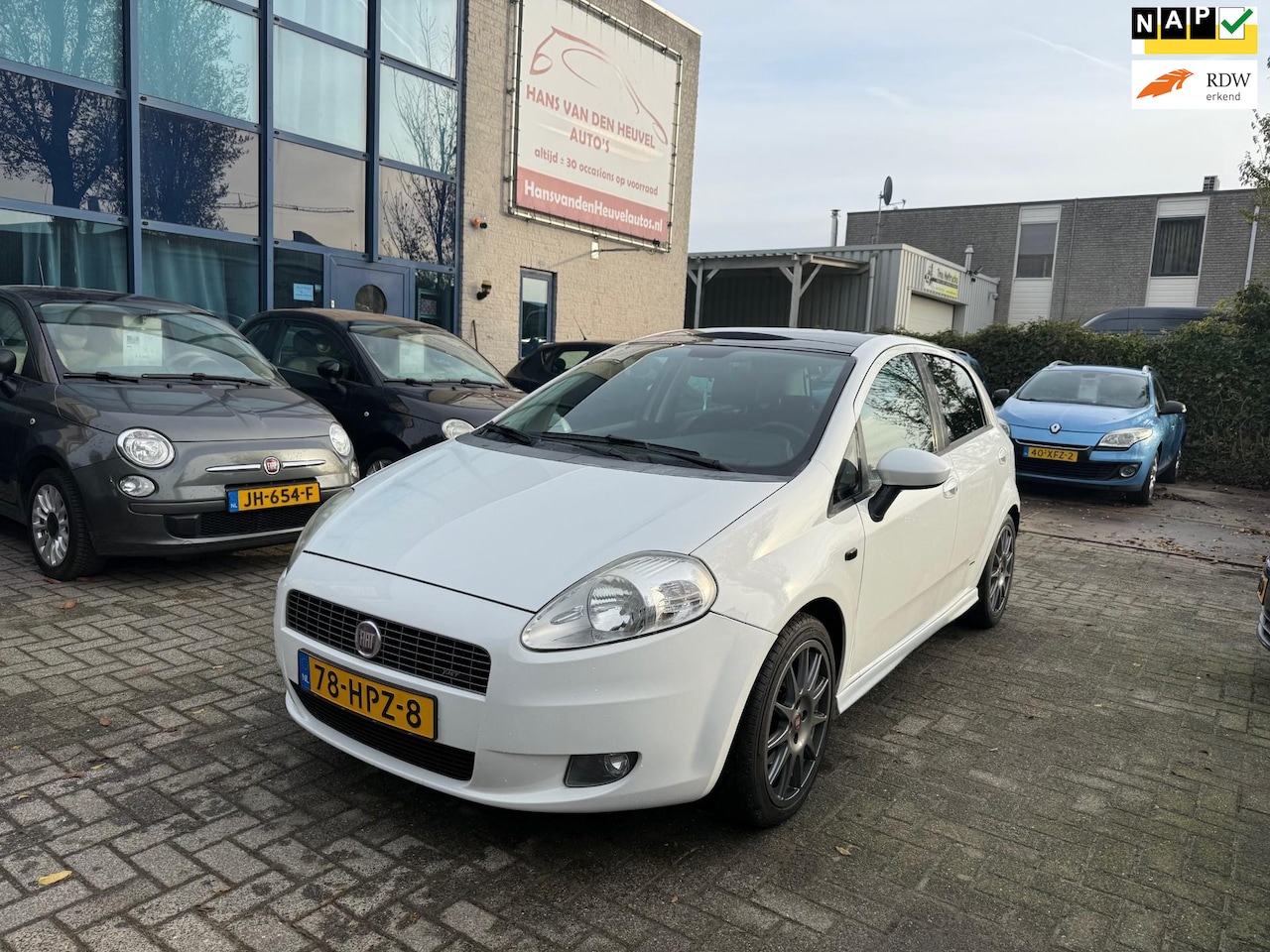 Fiat Grande Punto - 1.4-16V Sport T-Jet 5-deurs, Airco APK 07/26, TREKHAAK - AutoWereld.nl