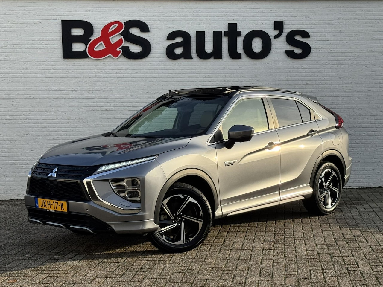 Mitsubishi Eclipse Cross - 2.4 PHEV Business Executive Adaptive cruise Climate control Stuur- Stoelverwarming v/a App - AutoWereld.nl