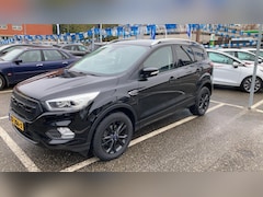 Ford Kuga - 1.5 EcoBoost Titanium | 150PK | 18inch zwarte velgen | Winterpack