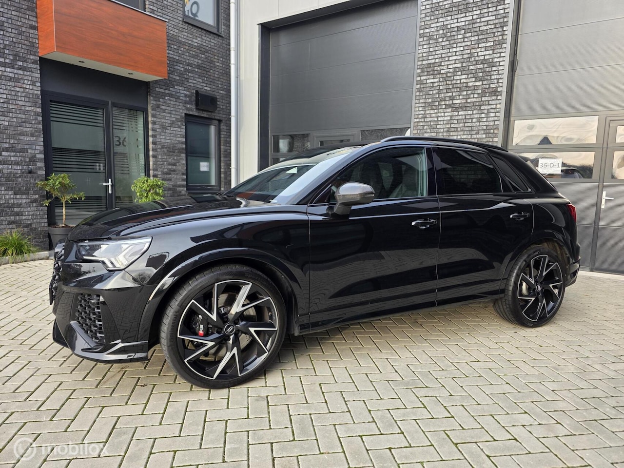 Audi RSQ3 - 2019 RSQ3 2.5 TFSI quattro LEDER - INRUIL KAN - AutoWereld.nl