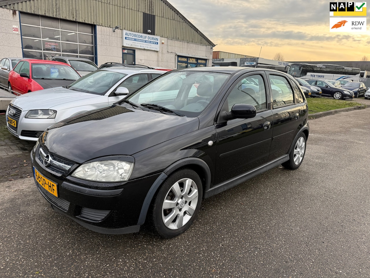 Opel Corsa - 1.2-16V Silverline Airco Bj:2006 NAP! - AutoWereld.nl
