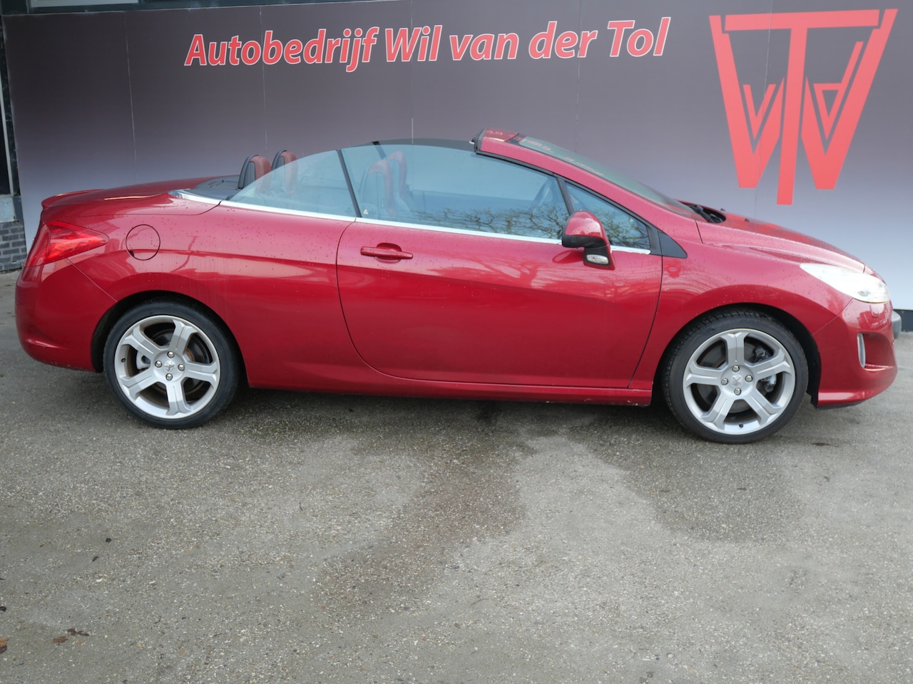 Peugeot 308 CC - 1.6 THP FÉLINE | LEER | XENON | NL-AUTO | 200 PK | 18 INCH | AIRSCARF!! - AutoWereld.nl