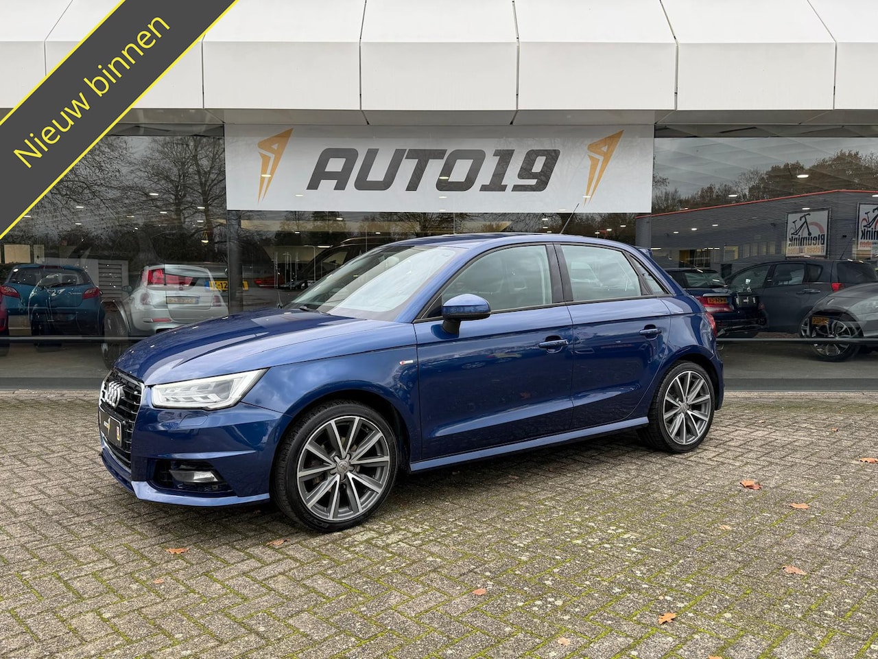 Audi A1 Sportback - 1.0 TFSI Admired S-Line - AutoWereld.nl