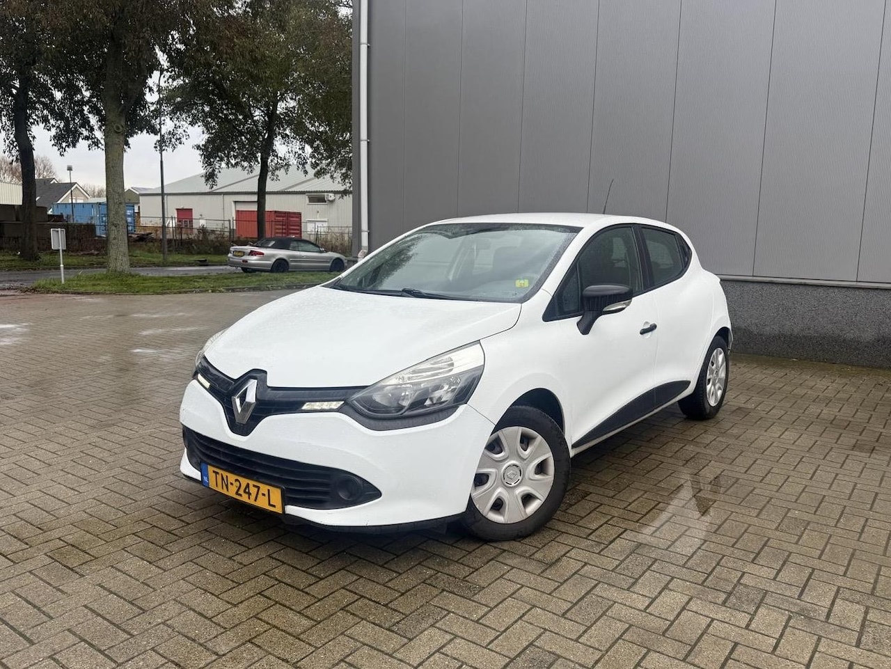 Renault Clio - 1.5 dCi ECO Authentique - AutoWereld.nl