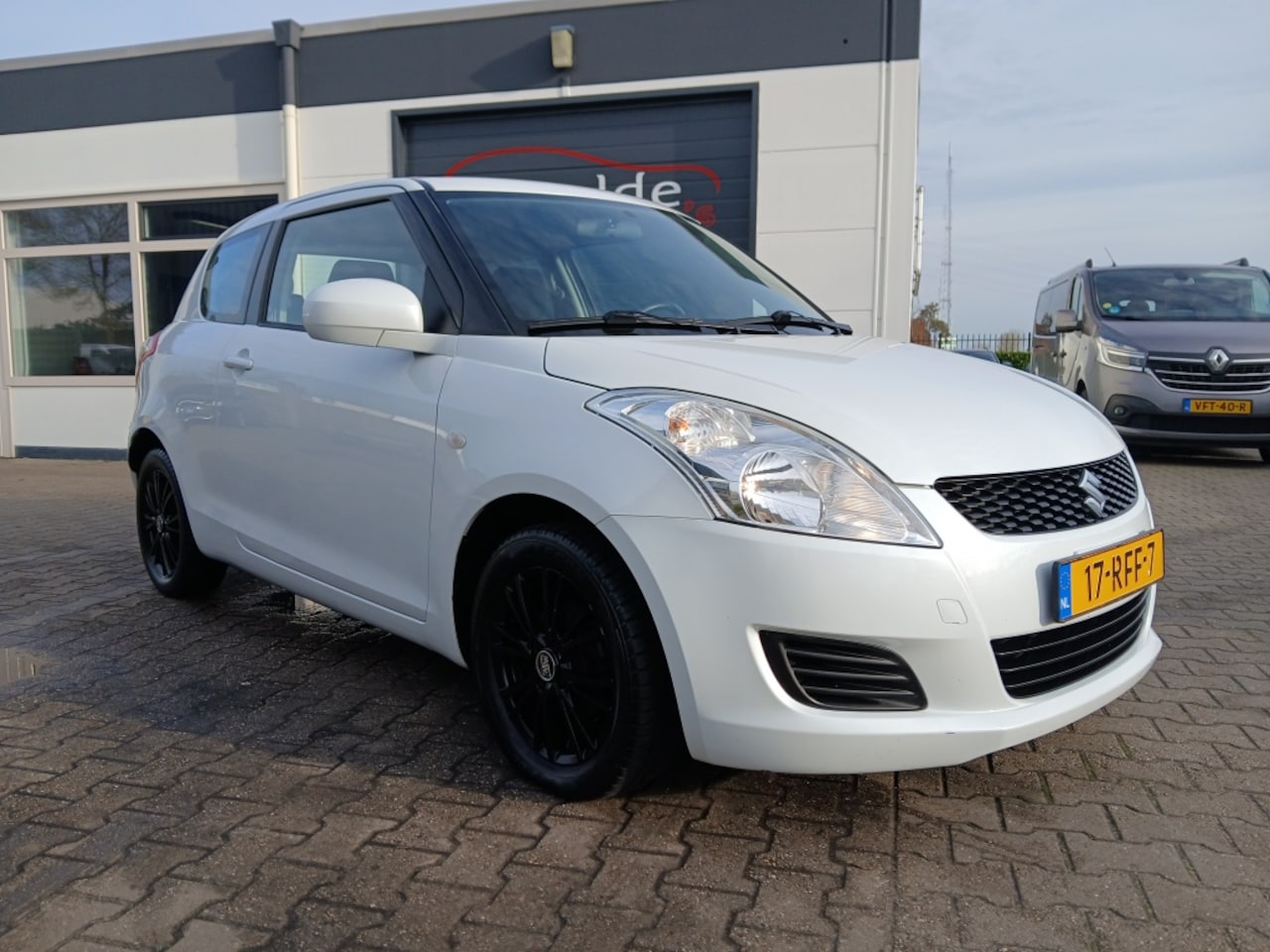 Suzuki Swift - 1.2 NL Auto/129.000Km Nap/Stoelverwarming/Parelmoer wit - AutoWereld.nl