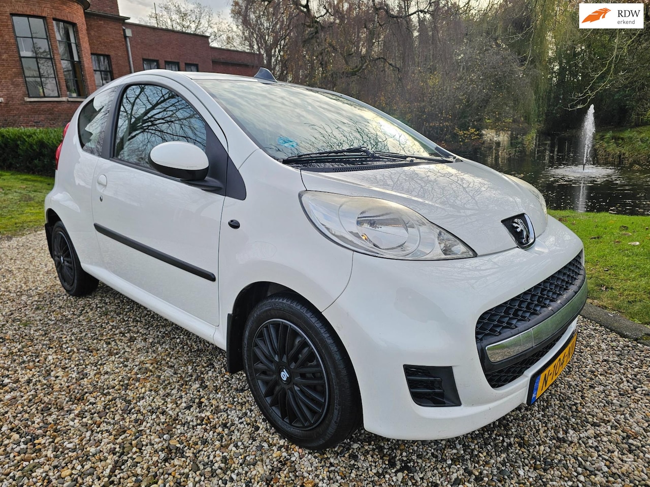 Peugeot 107 - 1.0-12V Sublime AIRCO - AutoWereld.nl