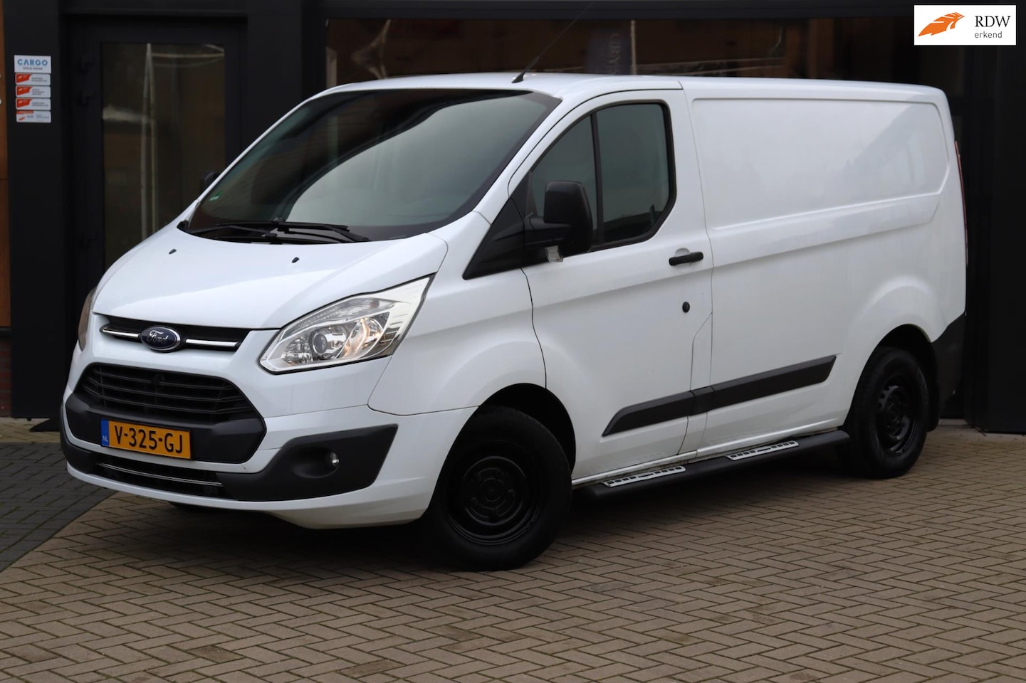 Ford Transit Custom - 270 2.0 TDCI L1H1 Trend | NAP | Cruise | Airco | Navi | Camera - AutoWereld.nl