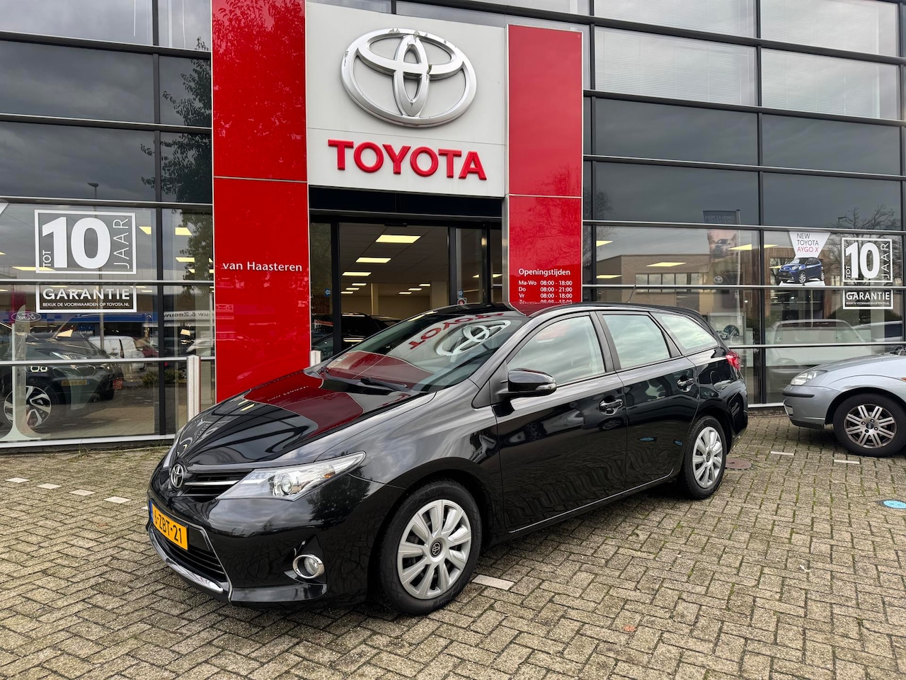 Toyota Auris - 1.3 VVT-i 99pk Now - AutoWereld.nl