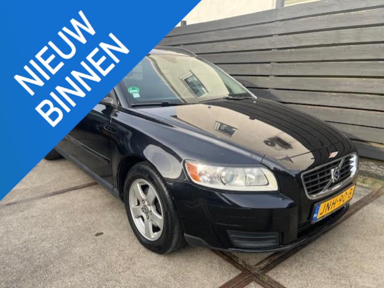 Volvo V50 - 1.8 AIRCO/SERVICE ONDERHOUD/2 JAAR APK! - AutoWereld.nl