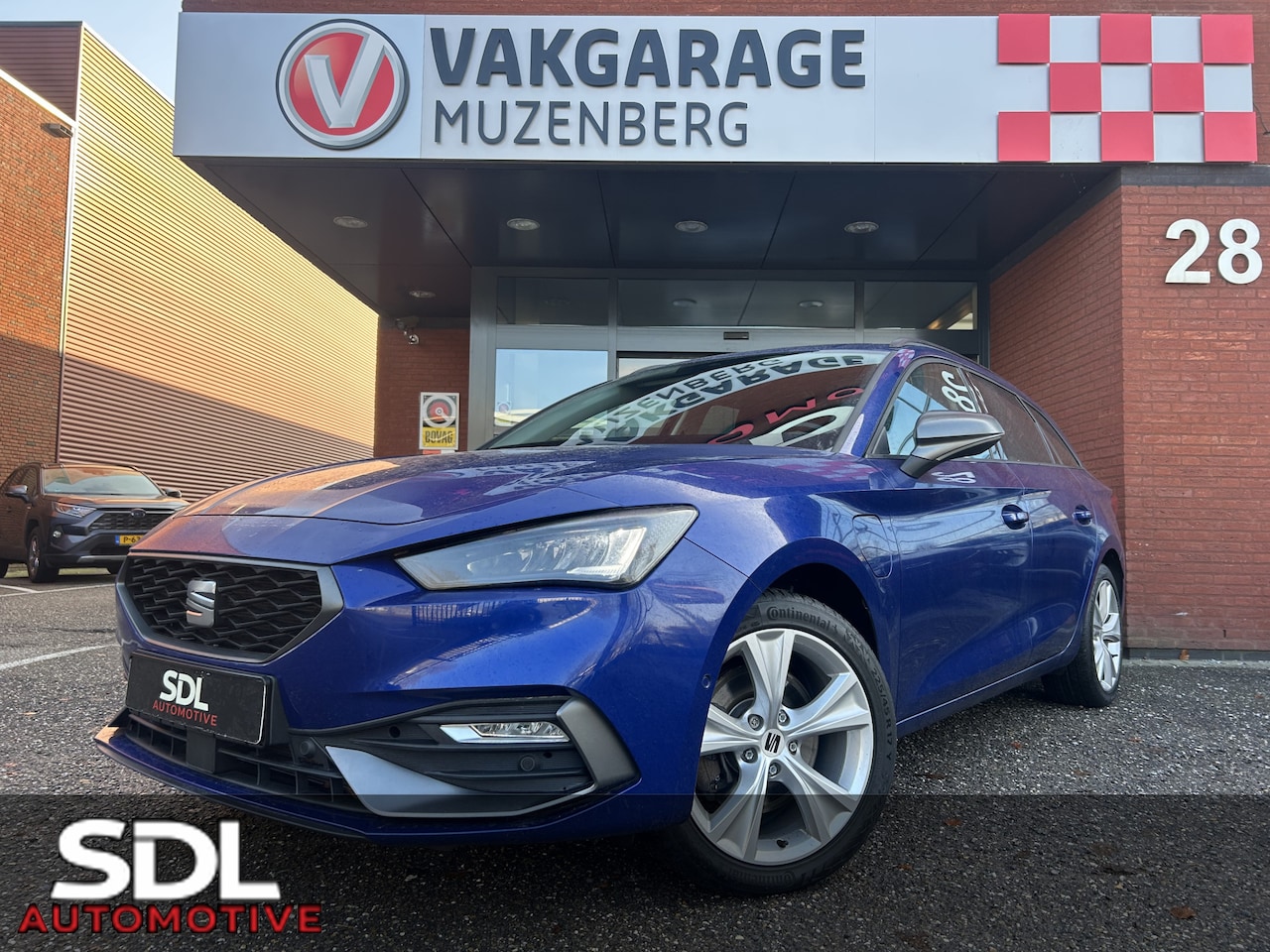 SEAT Leon Sportstourer - 1.4 TSI eHybrid PHEV FR // LED // NAVI // PDC V+A // CAMERA // STOEL + STUURWIELVERWARMING - AutoWereld.nl