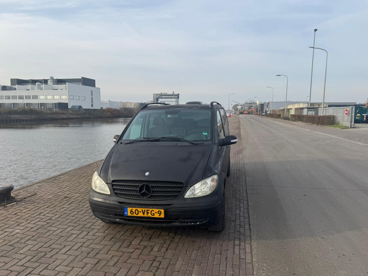 Mercedes-Benz Viano - 2.2 CDI DC Trend Lang ZWARTE WRAP! - AutoWereld.nl