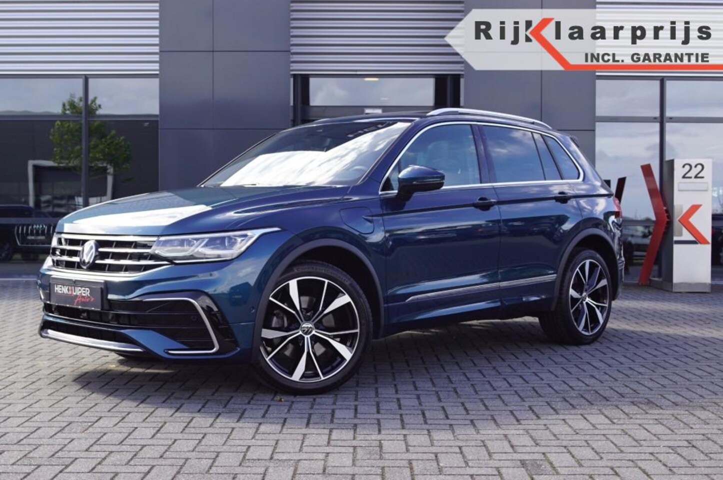Volkswagen Tiguan - 1.4 e-Hybrid R-Line 245pk/ Panodak /leer/Trekhaak /DCC / ACC /Navi Pro /360gr. Camera / A - AutoWereld.nl