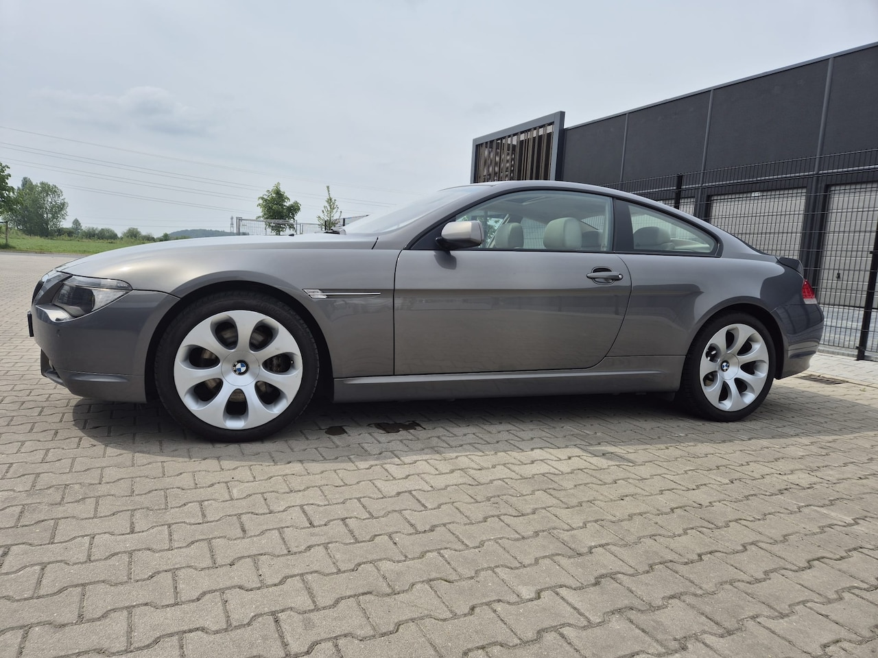 BMW 6-serie - 645Ci S Nieuwe klepseals en koelbuis - AutoWereld.nl