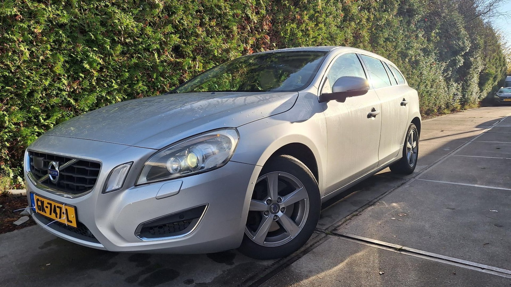 Volvo V60 - 2.4 D5 Summum 2.4 D5 Summum - AutoWereld.nl