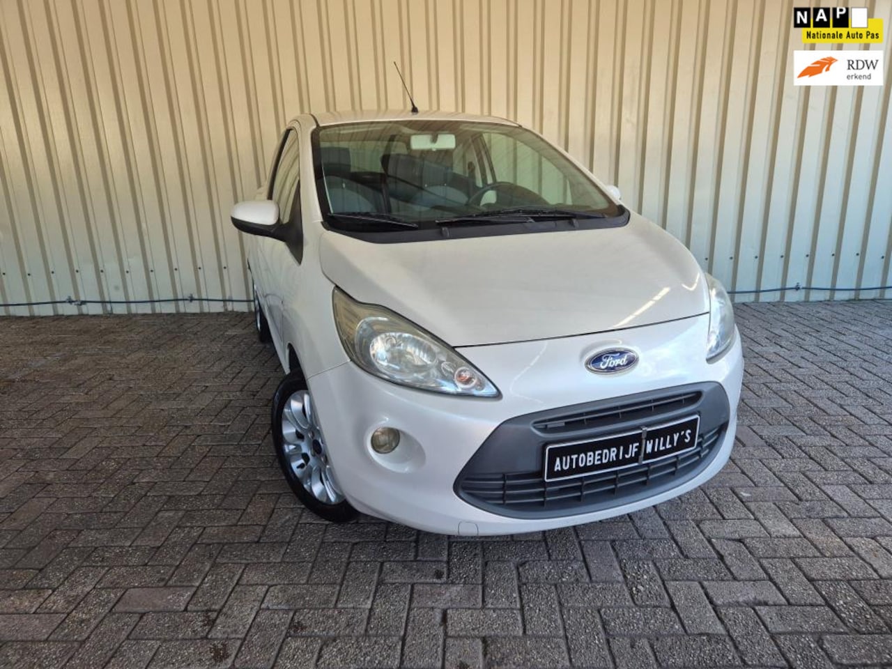 Ford Ka - 1.2 Titanium Elektrs. Pakket / LMV / AIRCO.!! - AutoWereld.nl