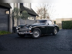 Austin Mk III - Healey BJ8 Convertible