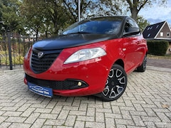Lancia Y(psilon) - Ypsilon 1.2 S Momo-design, Airco en Grote beurt