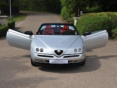Alfa Romeo Spider - 2.0-16V T.Spark