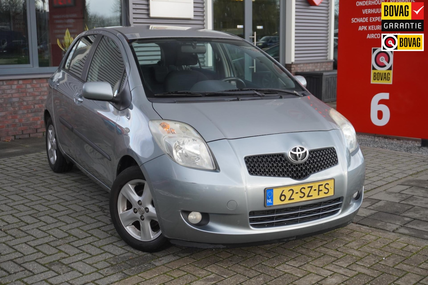 Toyota Yaris - 1.3 VVTi Luna / Climate Control / Radio / Trekhaak / Winterbanden - AutoWereld.nl