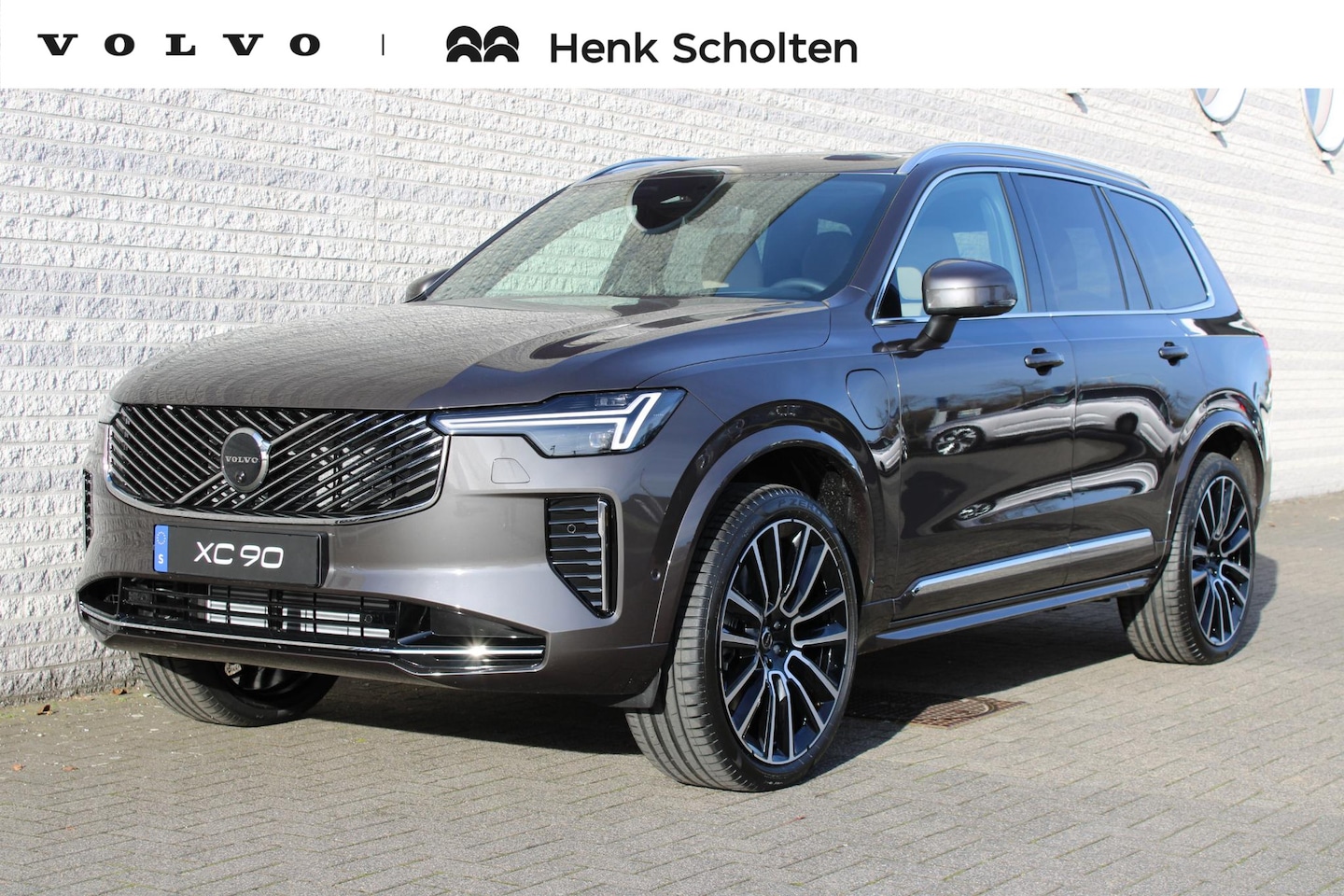Volvo XC90 - 2.0 T8 Plug-in hybrid AWD Ultra Bright Exec. Ed. Nappa Leder Cardamom | Gelamineerde zijru - AutoWereld.nl