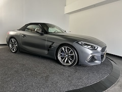 BMW Z4 Roadster - M40i First Edition De Ultieme Adrenalinekick | Nieuwstaat Z4 M40i Frozen Grey | 340 PK