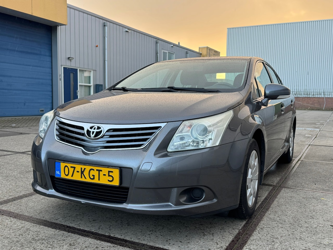 Toyota Avensis - 1.8 VVTi Comfort 1.8 VVTi Comfort - AutoWereld.nl