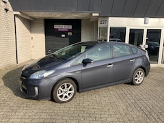 Toyota Prius - 1.8 Plug-in Dynamic Business / NETTE STAAT / 1e EIGENAAR / CAMERA / NAVI