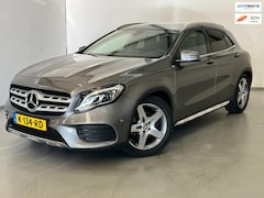 Mercedes-Benz GLA-Klasse - 180 / AMG / Clima / Stoelverwarming