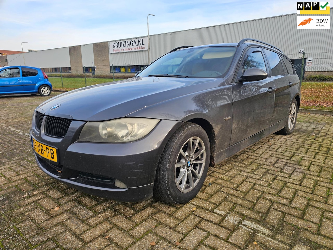 BMW 3-serie Touring - 320i Business Line *apk:03-2026* - AutoWereld.nl