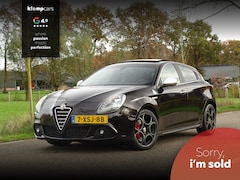 Alfa Romeo Giulietta - 1.7 TBi QV | Schuifdak | Bose | Xenon | Raggazzon | Elek.verst.stoelen