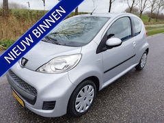 Peugeot 107 - 1.0-12V XR * Airco * 4 NW Banden * NETJES
