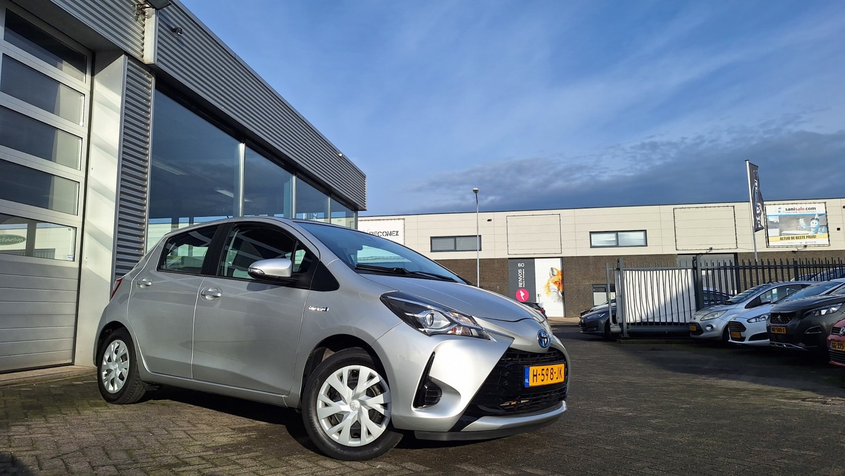 Toyota Yaris - 1.5 Hybrid Active*Camera*Cruise*Nl Auto* - AutoWereld.nl