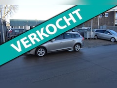 Volvo V60 - 1.6 T3 Kinetic